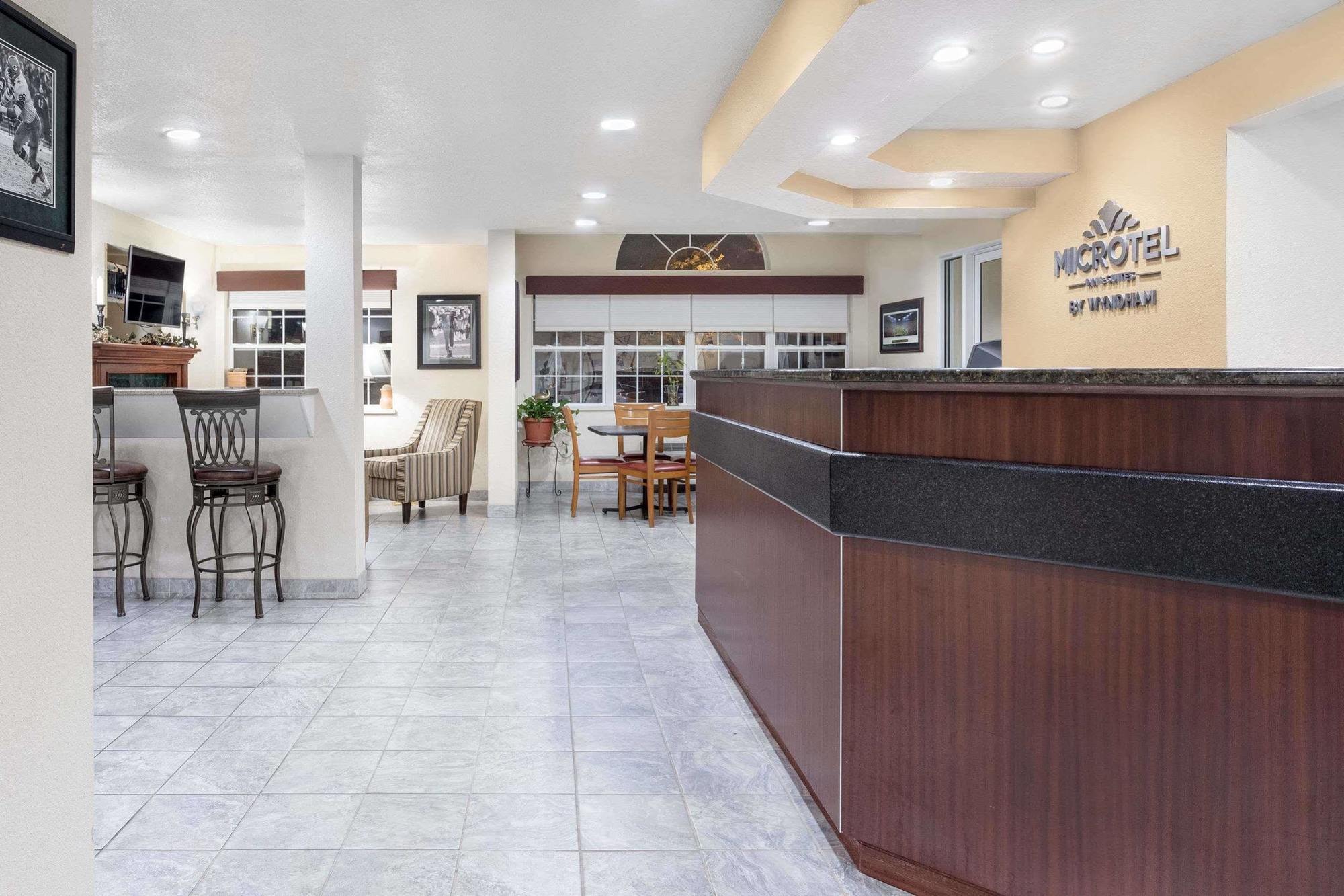 Microtel Inn & Suites By Wyndham Green Bay Kültér fotó