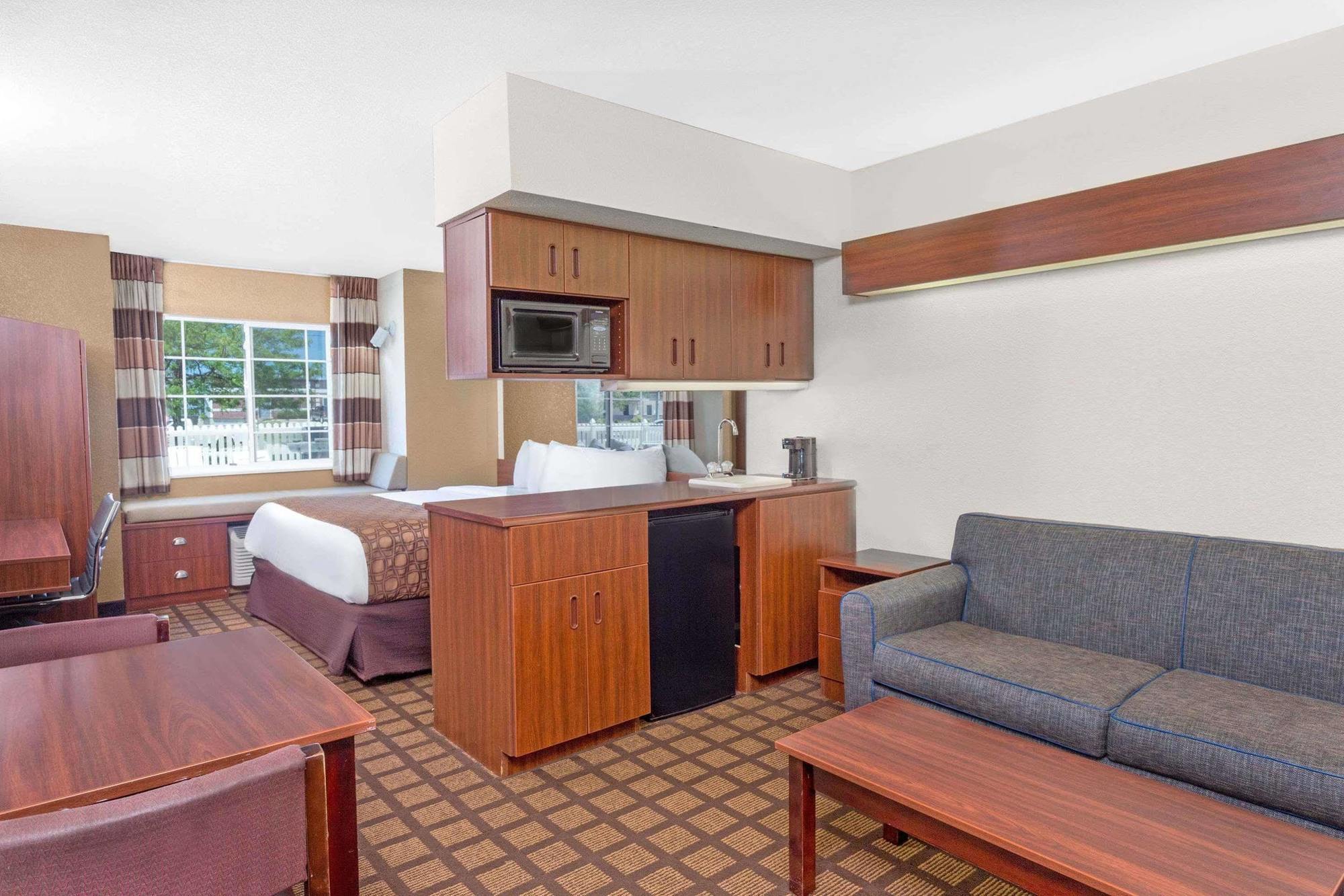 Microtel Inn & Suites By Wyndham Green Bay Kültér fotó