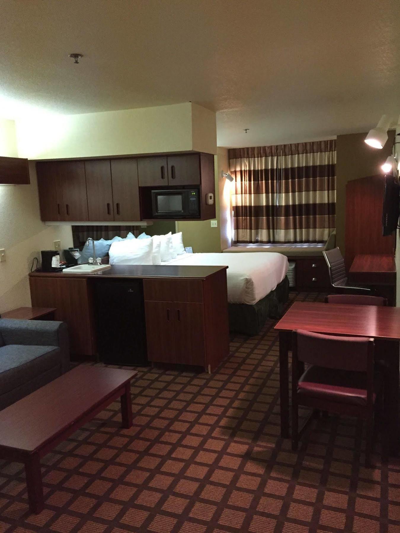Microtel Inn & Suites By Wyndham Green Bay Kültér fotó